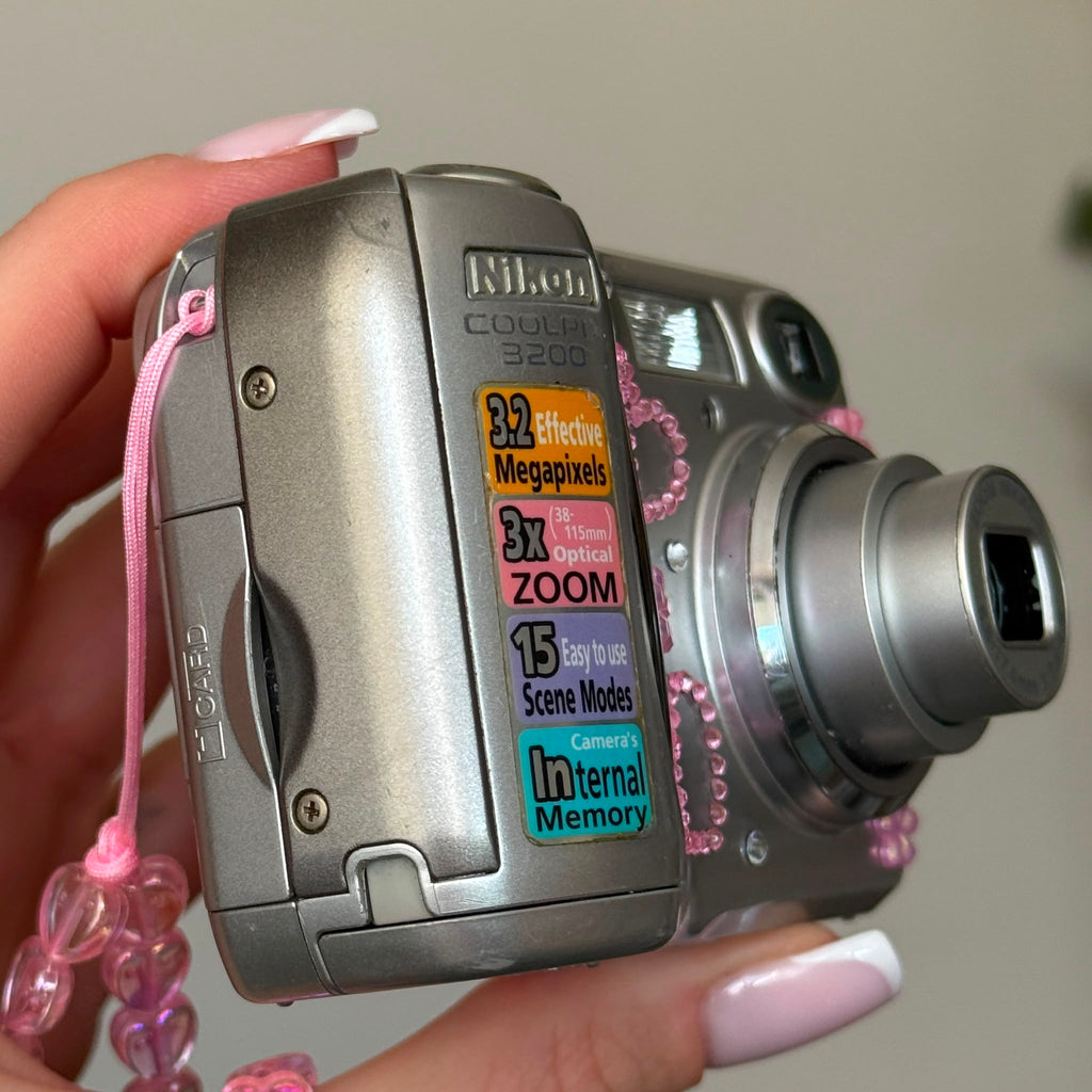 Nikon Coolpix 3200