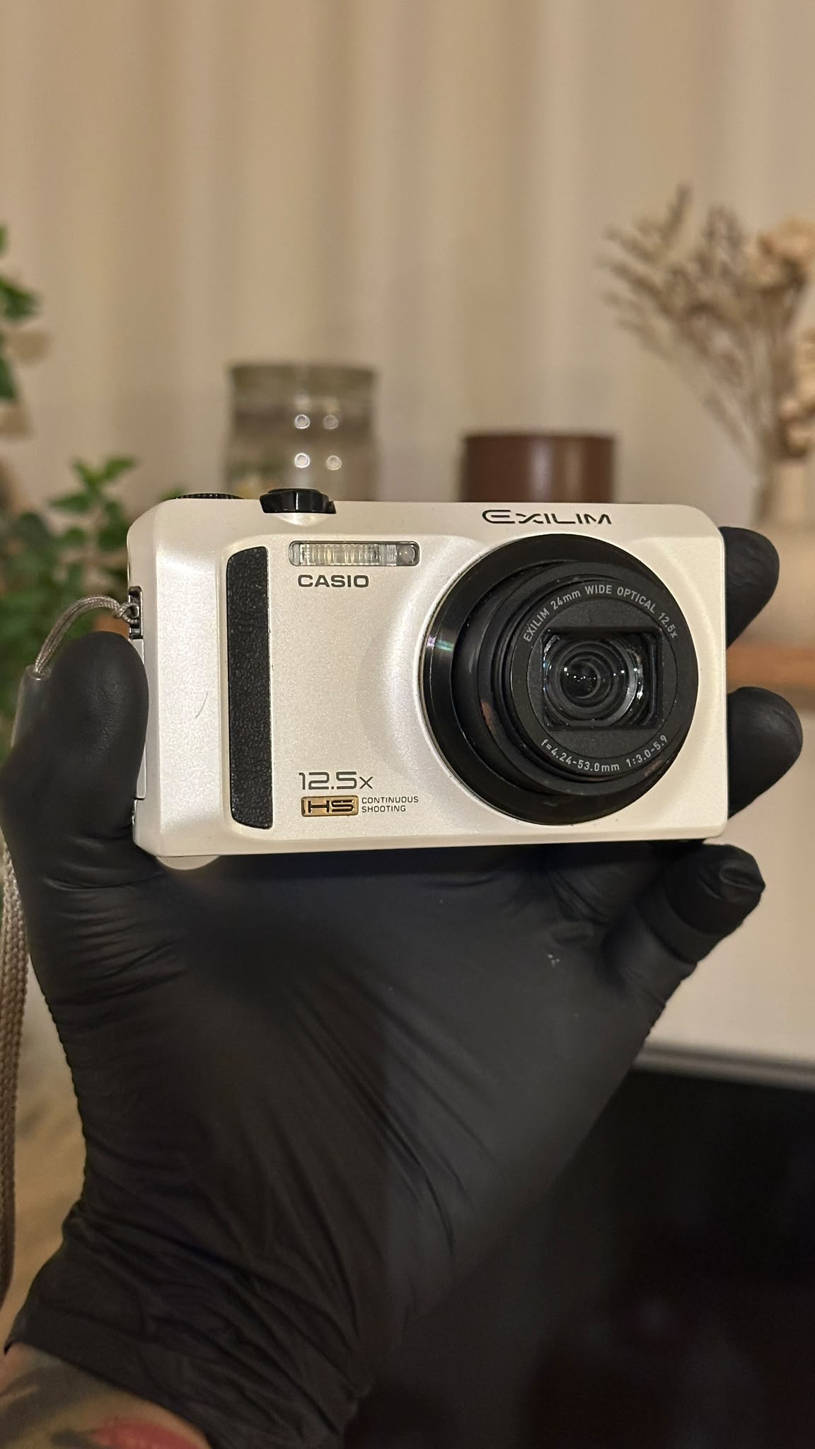 Casio EX-ZR100 – używany aparat cyfrowy